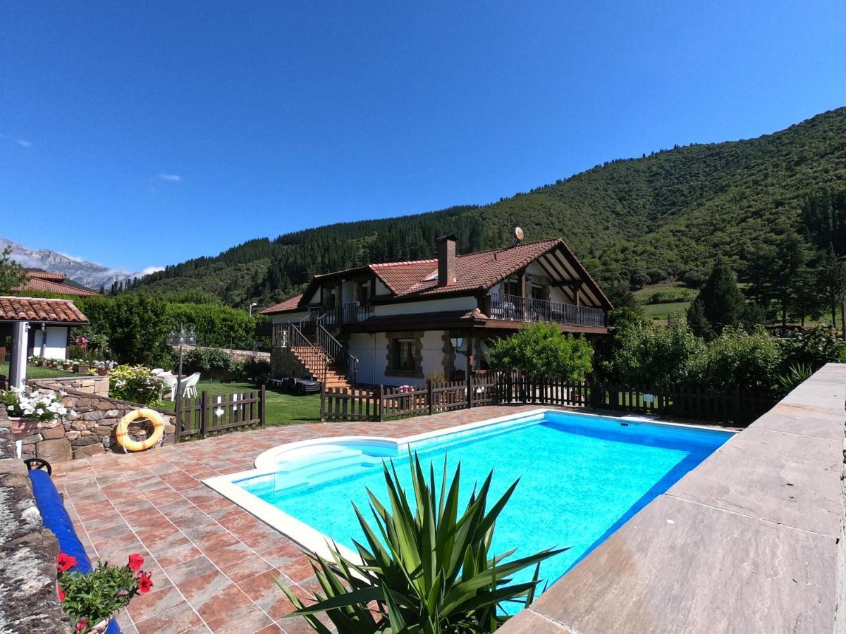 Apartamentos Rurales Valverde Potes Eksteriør billede